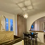 Magnifique Devant La Проприано