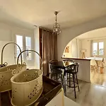 Апартаменты Magnifique Devant La *