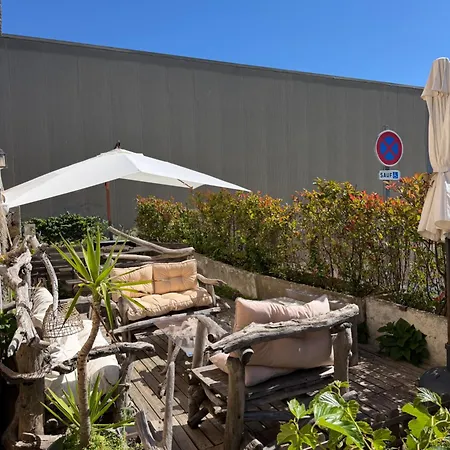Magnifique Devant La Apartmán *