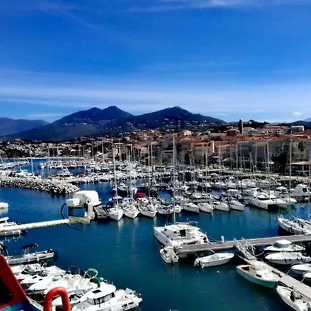 Magnifique Devant La